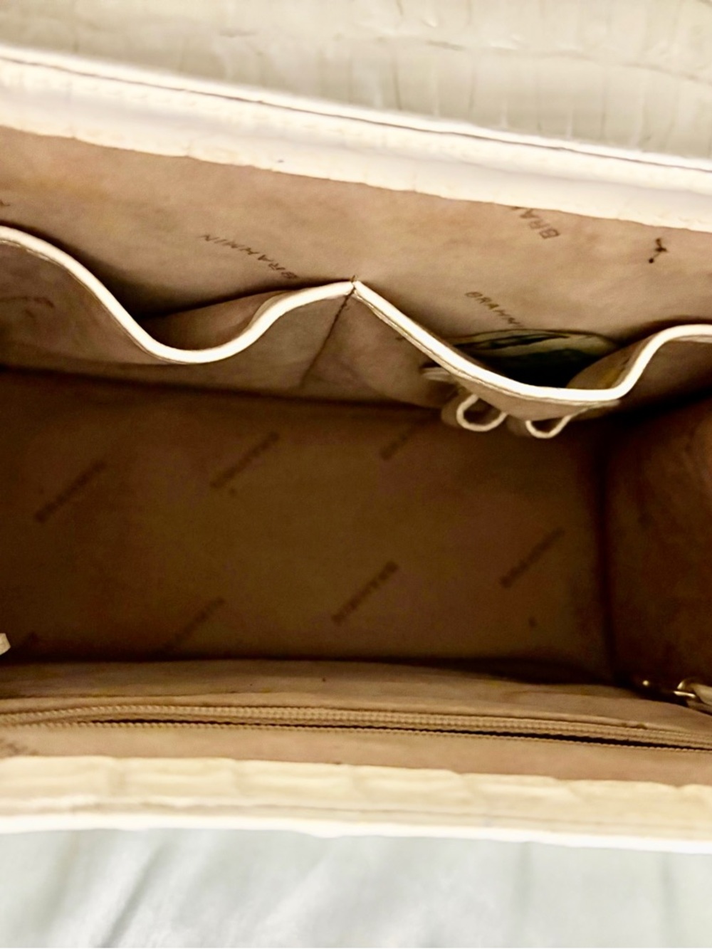 Brahmin Cream Tweed & Tan Leather Shoulder Bag with White Croc Accent - Picture 5 of 6